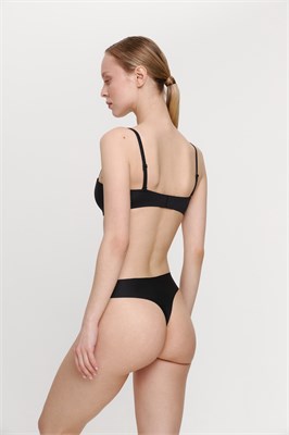 {{photo.Alt || photo.Description || 'Трусы стринги Lisse черный'}}