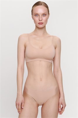 {{photo.Alt || photo.Description || 'Топ с тонкой чашкой и вкладышем Lisse пудровый'}}