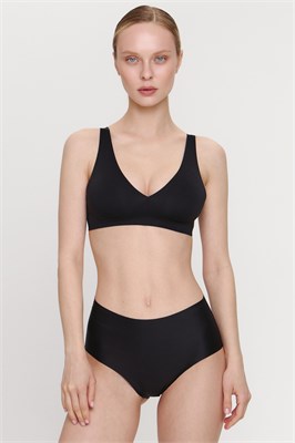 {{photo.Alt || photo.Description || 'Топ с тонкой треугольной чашкой и вкладышем Lisse черный'}}