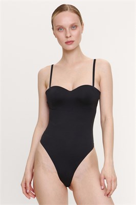 {{photo.Alt || photo.Description || 'Боди бандо с вкладышами и бретелями Lisse черный'}}